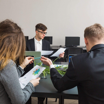Kiedy warto połączyć leasing z kredytem inwestycyjnym w finansowaniu rozwoju firmy?